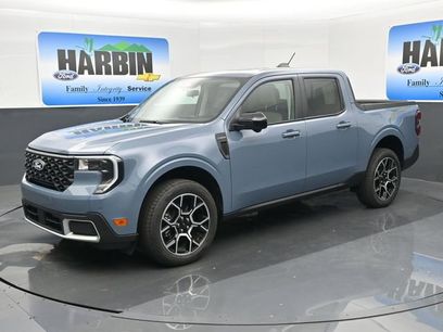 New 2025 Ford Maverick Lariat w/ 4K Tow Package