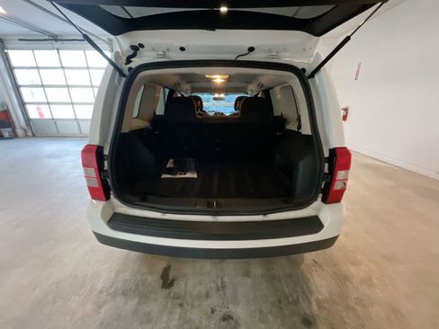 Used 2011 Jeep Patriot Latitude image 21