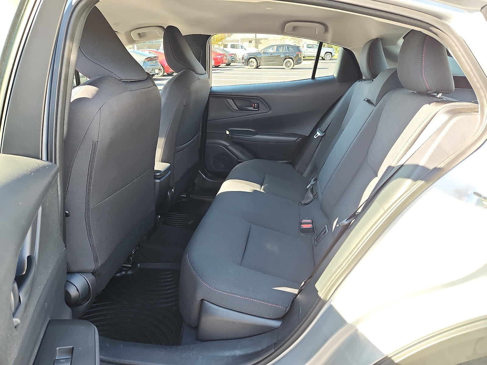 Used 2026 Toyota Prius Plug-In Hybrid FWD image 13