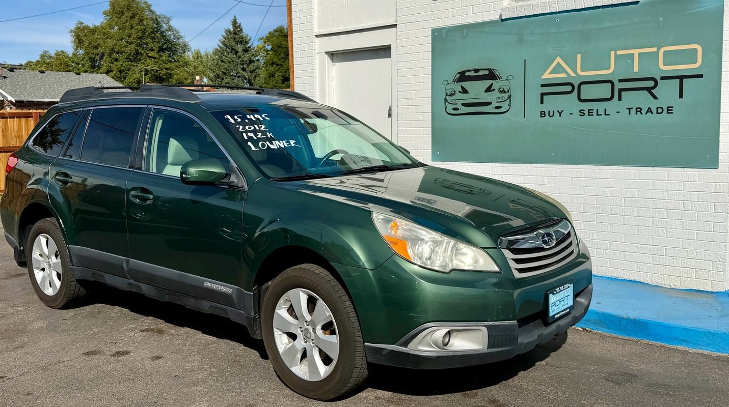 Used 2012 Subaru Outback 2.5i Premium w/ Popular Pkg 1B AWD/4WD image 1