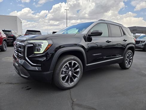 New 2026 GMC Terrain Elevation w/ Elevation Premium Package image 2