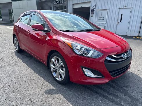 Used 2013 Hyundai Elantra GT w/ Style Pkg FWD image 4