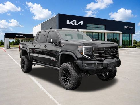 Used 2023 GMC Sierra 1500 AT4X AWD/4WD image 3
