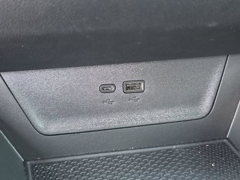 Used 2025 Chevrolet Equinox RS w/ Safety and Technology Package image 28