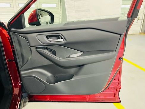 New 2026 Nissan Rogue SV image 29