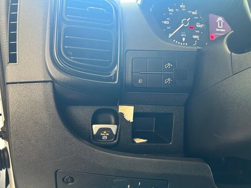 Used 2025 RAM ProMaster 2500 w/ Convenience Group FWD image 38