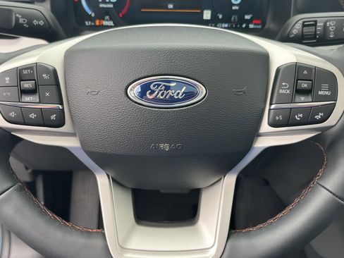 New 2026 Ford Explorer Active w/ Active Comfort Package AWD/4WD image 18