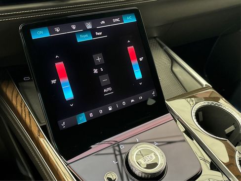 New 2025 Cadillac Escalade Sport Platinum image 27