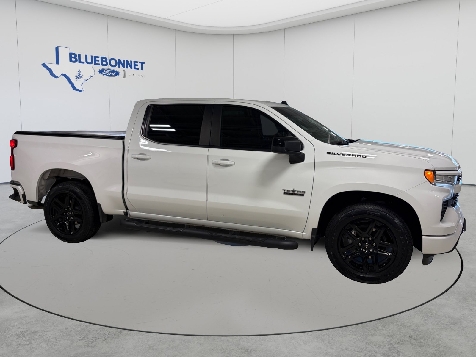 Used 2024 Chevrolet Silverado 1500 RST w/ Texas Edition Plus RWD image 4
