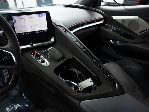 Used 2023 Chevrolet Corvette Z06 image 16