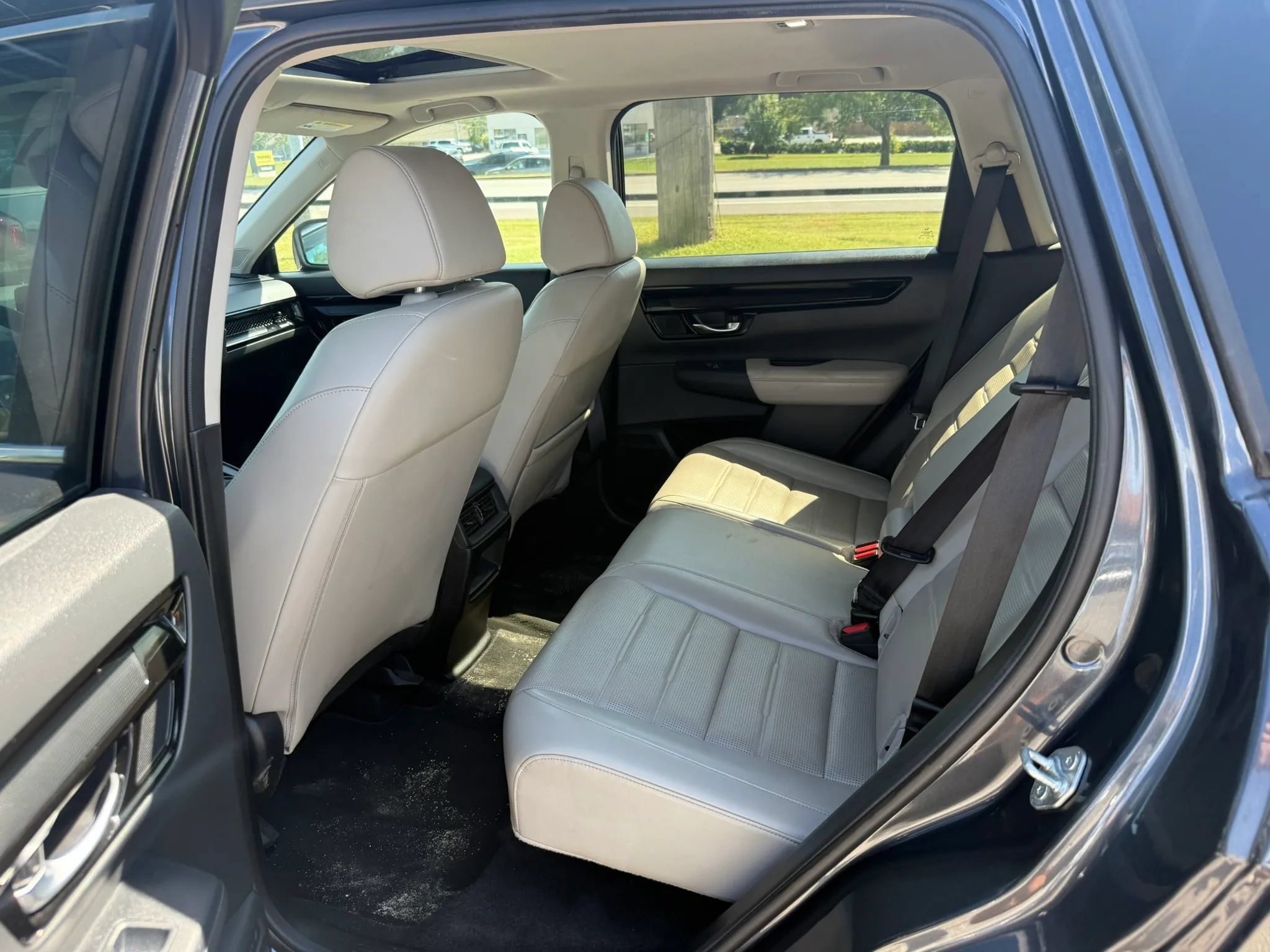 Used 2023 Honda CR-V EX-L image 4