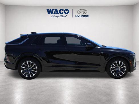 Used 2025 Cadillac Lyriq Sport w/ LPO, Floor Liner Package RWD image 9