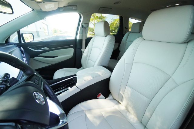 Used 2024 Buick Enclave Essence FWD image 17
