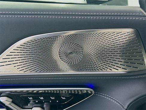 Certified 2022 Mercedes-Benz SL 63 AMG 4MATIC image 19