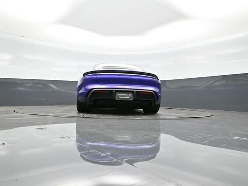New 2026 Porsche Taycan GTS AWD/4WD image 36