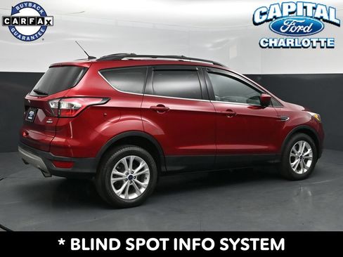 Used 2017 Ford Escape SE w/ Equipment Group 201A AWD/4WD image 7