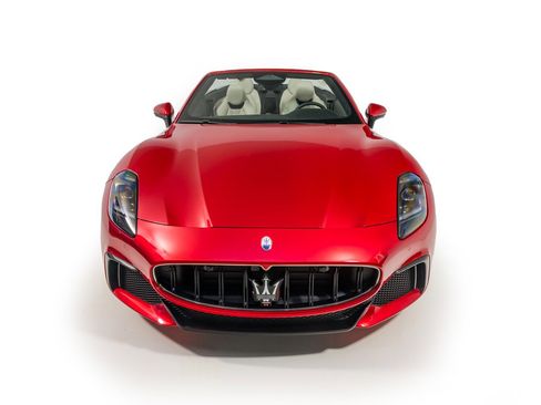 Used 2024 Maserati GranCabrio Trofeo image 12