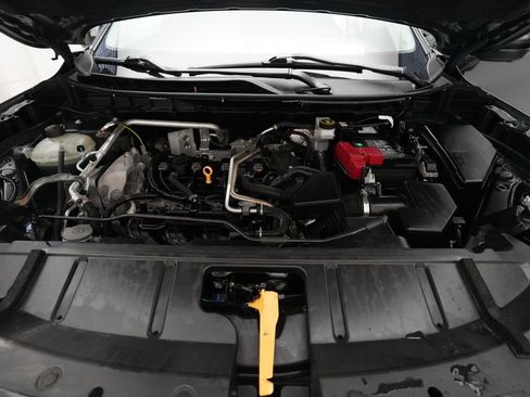 Used 2021 Nissan Rogue SV AWD/4WD image 3