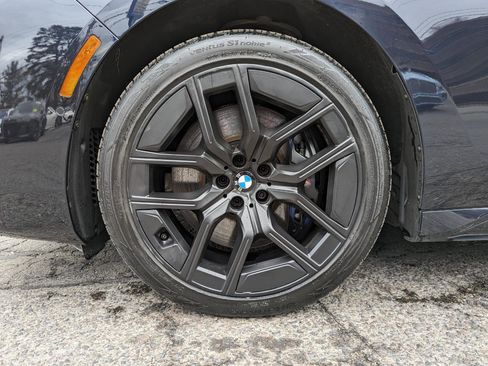 Used 2023 BMW 760i xDrive image 51