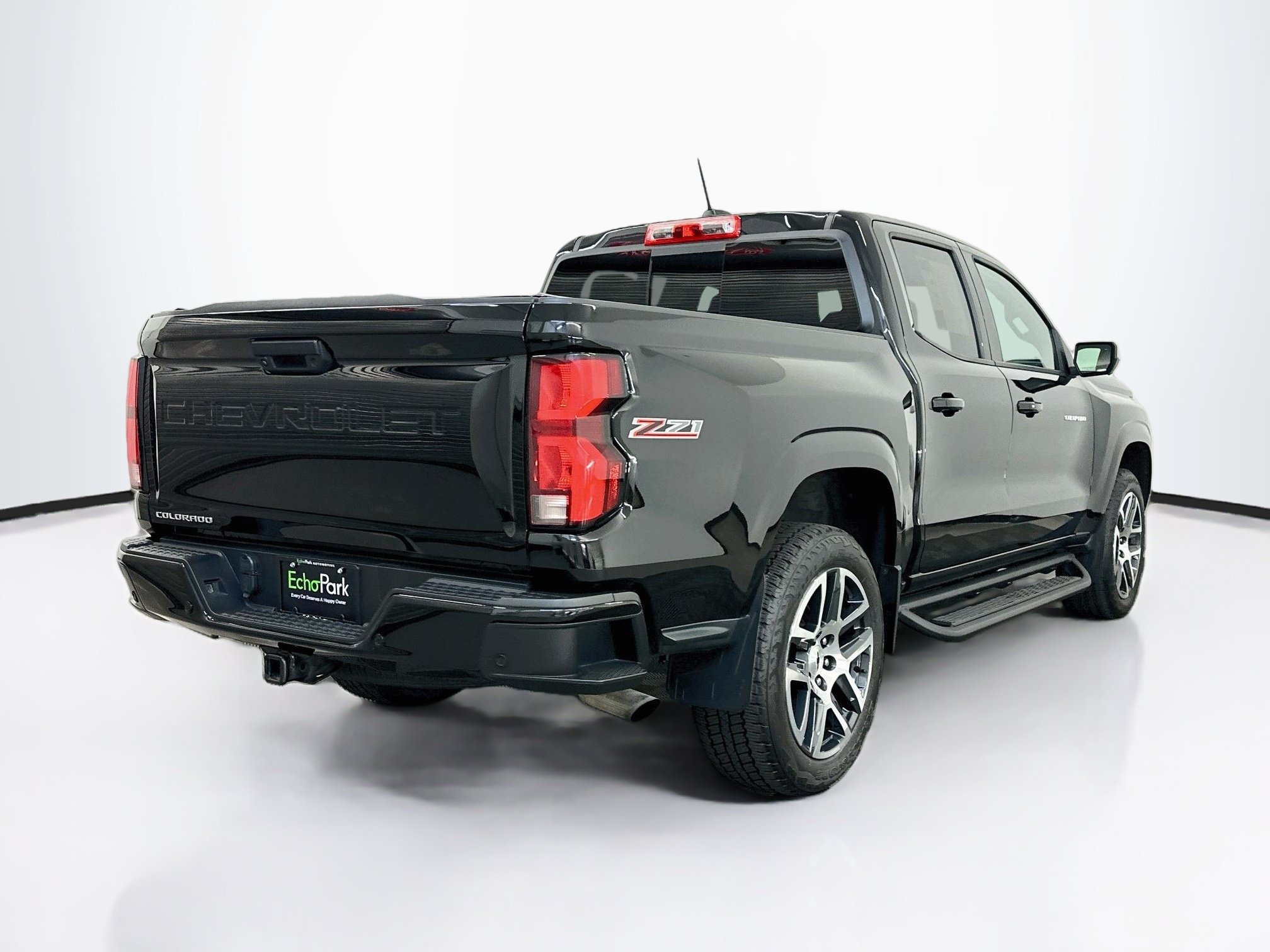 Used 2023 Chevrolet Colorado Z71 w/ Z71 Convenience Package 2 AWD/4WD image 9
