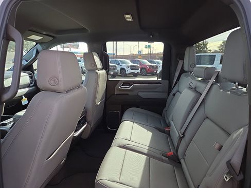 New 2026 GMC Sierra 3500 SLT w/ SLT Convenience Package image 8