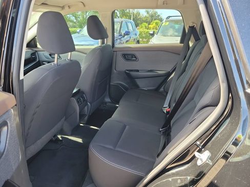 Certified 2023 Nissan Rogue S FWD image 9