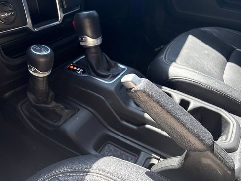 Used 2020 Jeep Wrangler Unlimited Sport AWD/4WD image 23