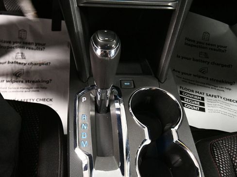 Used 2017 Chevrolet Equinox LT w/ Convenience Package image 16