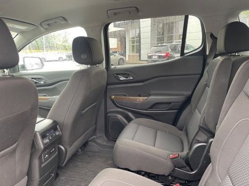 Used 2023 GMC Acadia SLE w/ Driver Convenience Package image 18