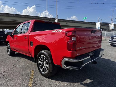 Used 2022 Chevrolet Silverado 1500 LT image 12