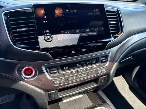 Used 2023 Honda Passport EX-L image 17