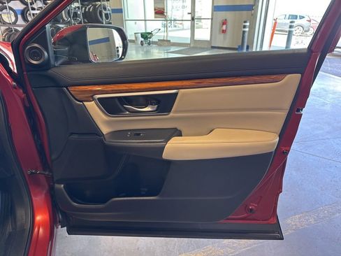 Used 2018 Honda CR-V Touring image 32