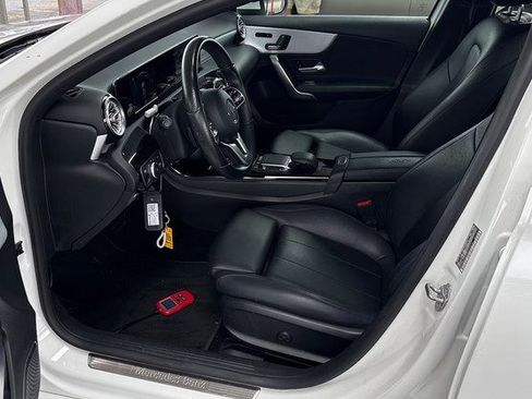 Used 2021 Mercedes-Benz A 220 image 4