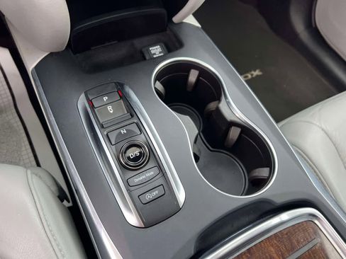 Used 2020 Acura MDX SH-AWD image 27