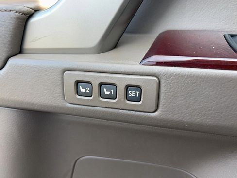 Used 2019 Lexus GX 460 Premium image 14