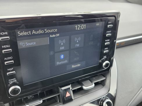 Used 2020 Toyota Corolla SE image 4