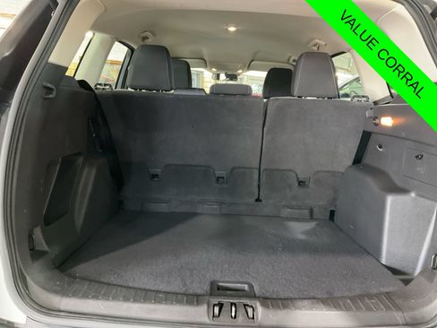 Used 2017 Ford Escape S FWD image 29