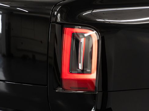 New 2026 Rolls-Royce Cullinan AWD/4WD image 20