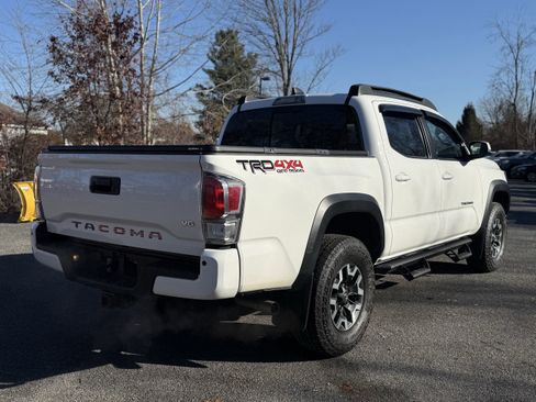 Used 2023 Toyota Tacoma TRD Off-Road w/ Technology Package image 8