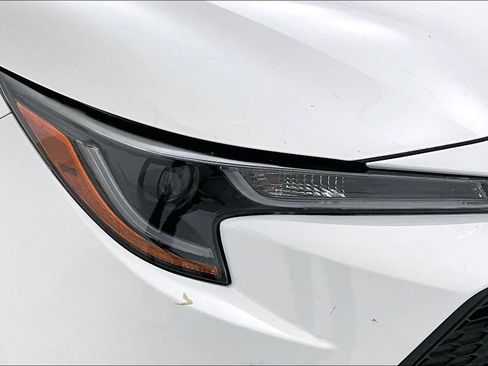 Used 2020 Toyota Corolla LE w/ LE Premium Package image 39