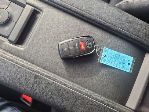 Certified 2025 Toyota Grand Highlander AWD image 27