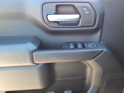 Used 2022 Chevrolet Silverado 1500 Custom image 16