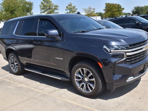Used 2023 Chevrolet Tahoe LT w/ Luxury Package AWD/4WD image 4