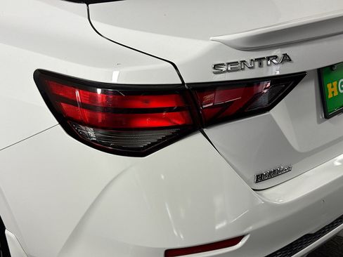 Used 2021 Nissan Sentra SV FWD image 36
