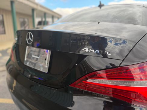 Used 2019 Mercedes-Benz CLA 250 4MATIC w/ Premium Package image 12