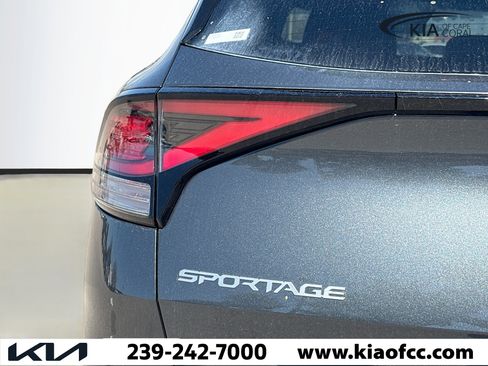 New 2025 Kia Sportage EX image 10