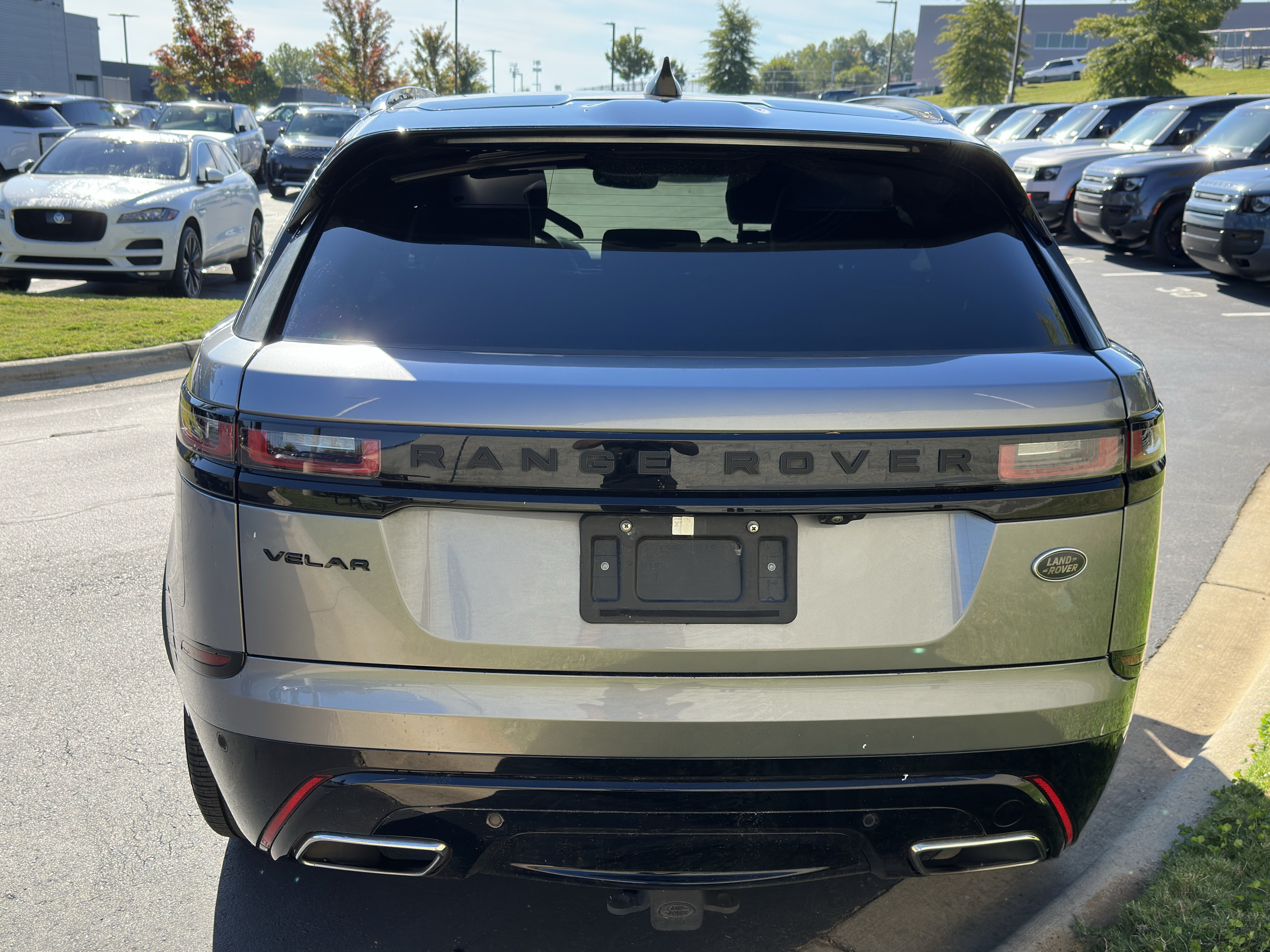 Used 2023 Land Rover Range Rover Velar R-Dynamic S AWD/4WD image 6