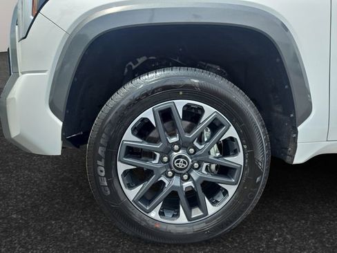 Certified 2026 Toyota Tundra Limited AWD/4WD image 4