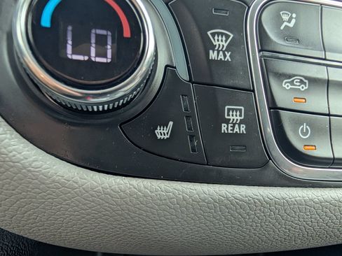 Used 2020 Chevrolet Equinox LT FWD image 8