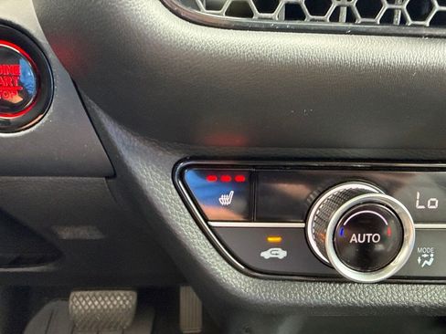 Used 2024 Honda HR-V EX-L image 15